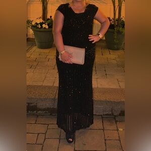 Alberto Makali Elegant Black and Gold Maxi Dress